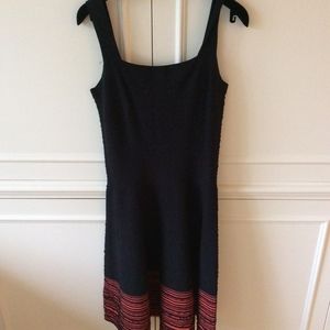 D'Exterior dress size medium